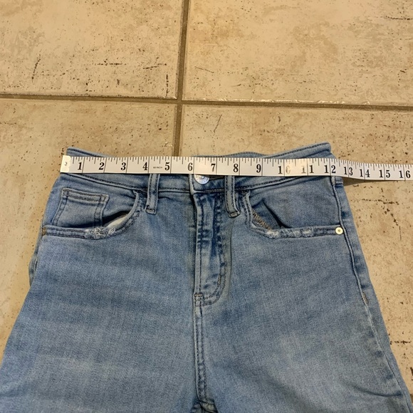 Bootlegger Girlfriend Crop Distressed Jeans, 27W 26L - Picture 4 of 6